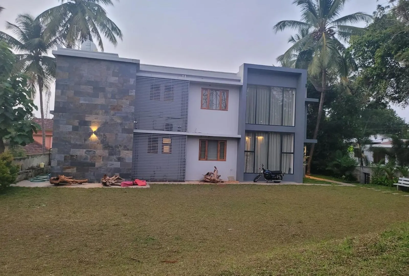 Aurora The Pool Villa Calicut Indien